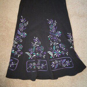 Sunny Leigh Black Floral Embroidered A-Line Skirt Size 8P, About 26" Hem